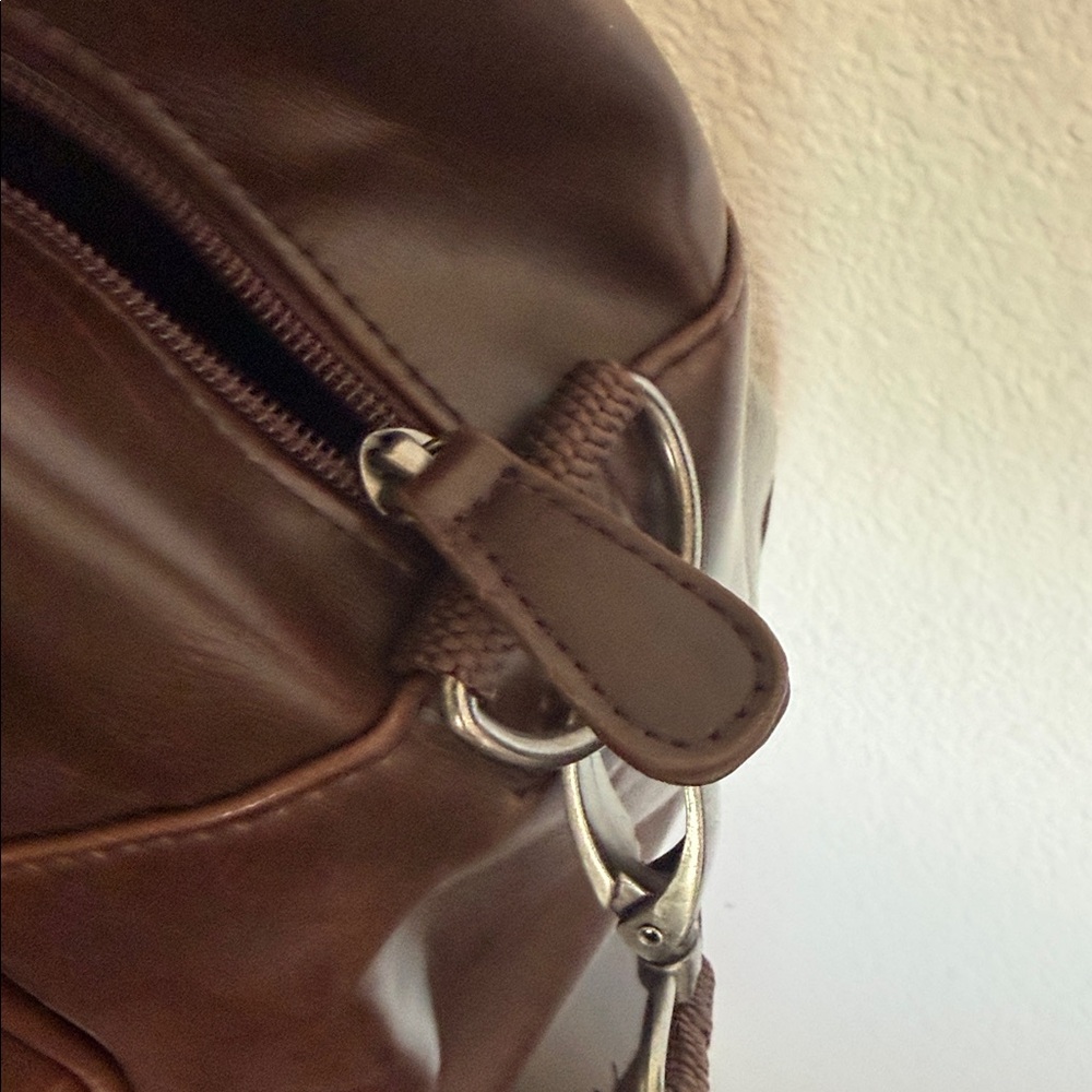 Leather Duffle Bag - Picture 7 of 8